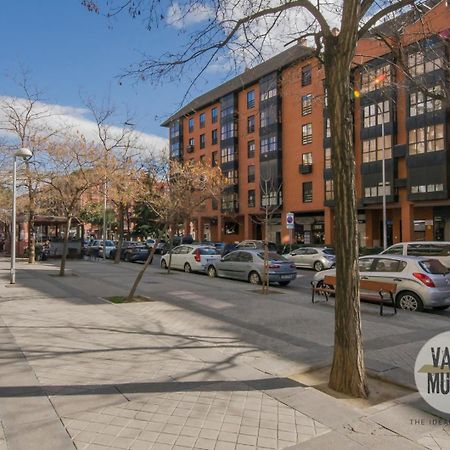 Escapada Con Parking Para 3, Vive La Latina Madrid Eksteriør bilde